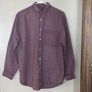 Faded Glory Burgundy and White Casual Long Sleeve Button Down Shirt. Size Medium